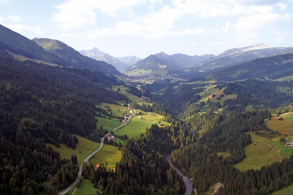 Alpen Select Lodge Kleinwalsertal Riezlern Exterior foto